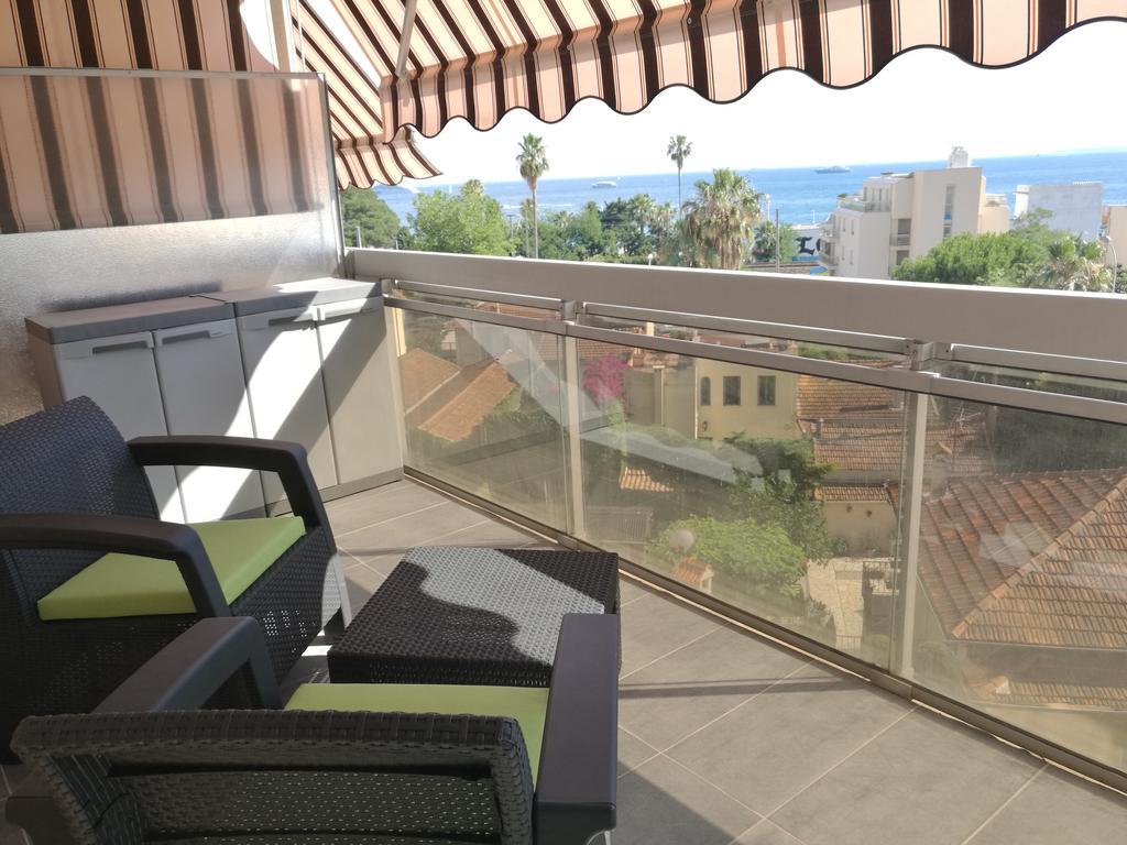 Sea Side Oceanides Apartment